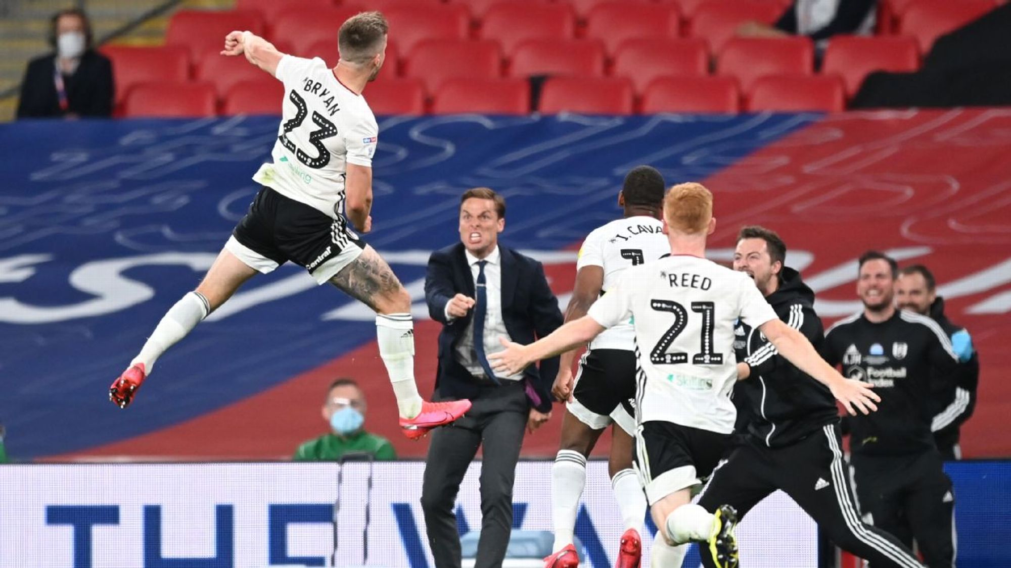 因此一直在 因此一直在